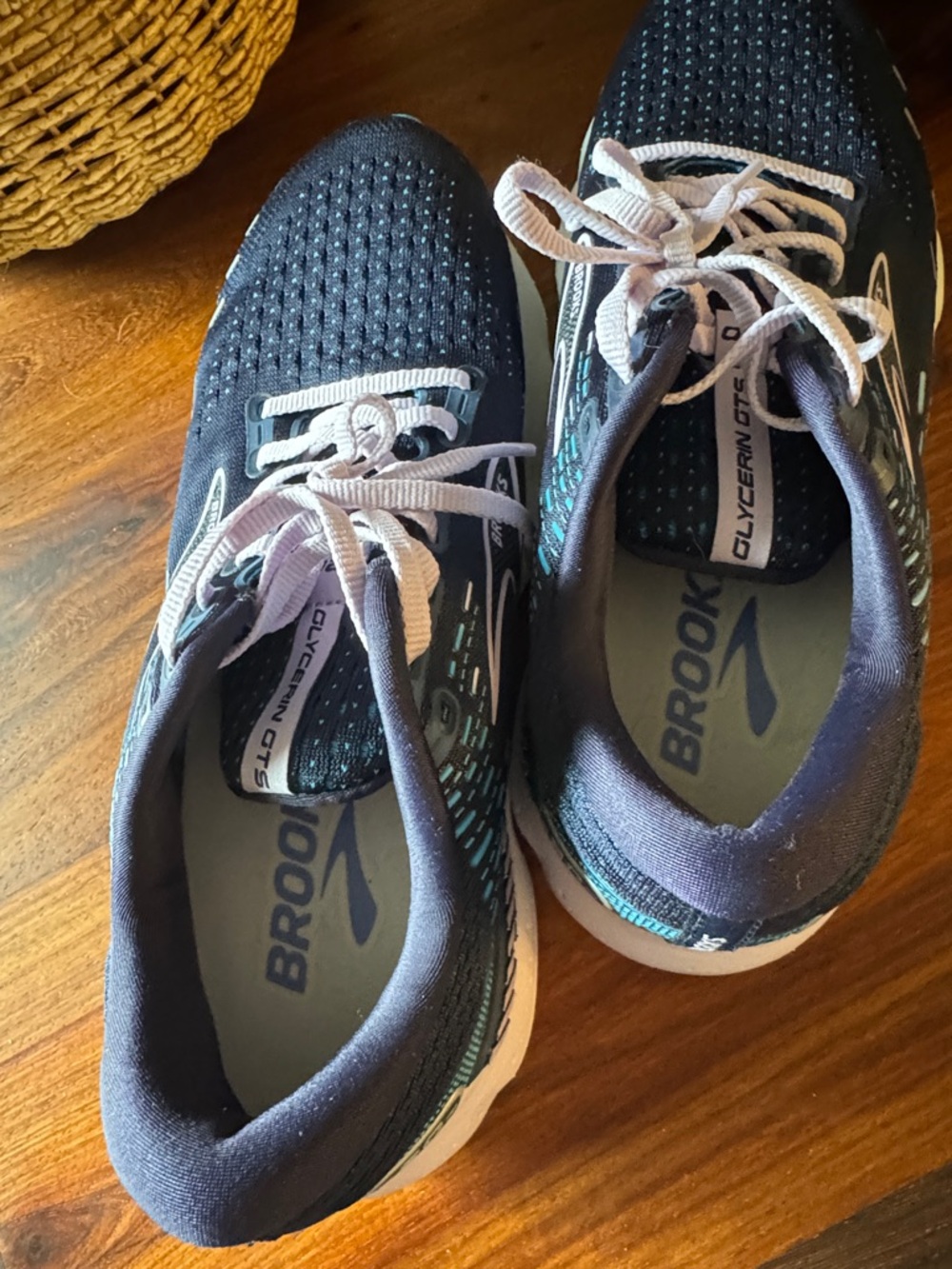 Size 9.5 WIDE Brooks Women's Glycerin GTS 20 Neutral Running Shoe - Picture 8 of 8